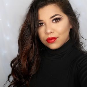 Meet your Posher, Ivana